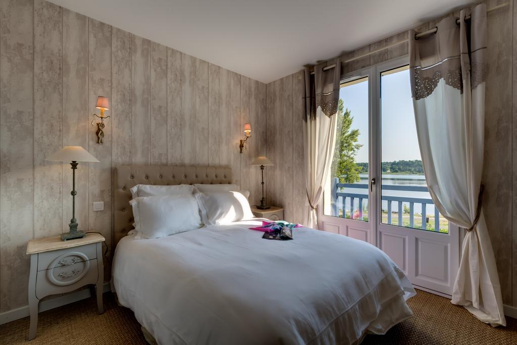 Les Eaux Qui Rient Bed and Breakfast Sanguinet Værelse billede